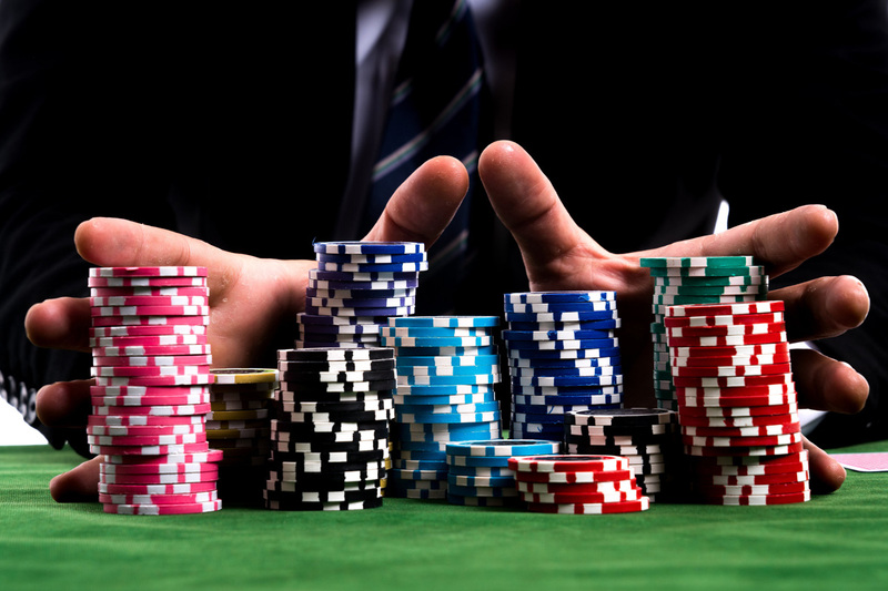 Các thể loại bài Poker và hình thức thi đấu bài Poker 3 Những hình thức thi đấu bài Poker